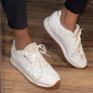 Classic leather women’s shoes Reebok